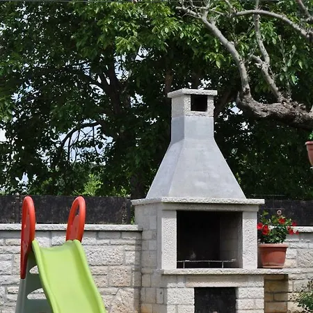 Vila Cvitan Basici